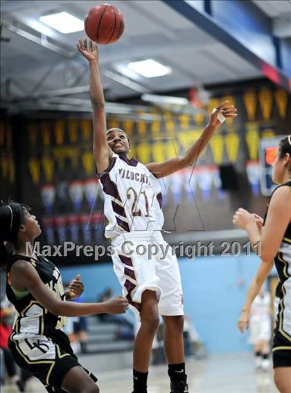 Thumbnail 2 in Whitney vs.Rio Linda photogallery.