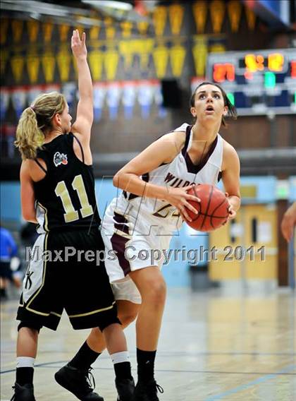 Thumbnail 3 in Whitney vs.Rio Linda photogallery.