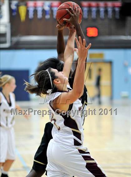 Thumbnail 2 in Whitney vs.Rio Linda photogallery.