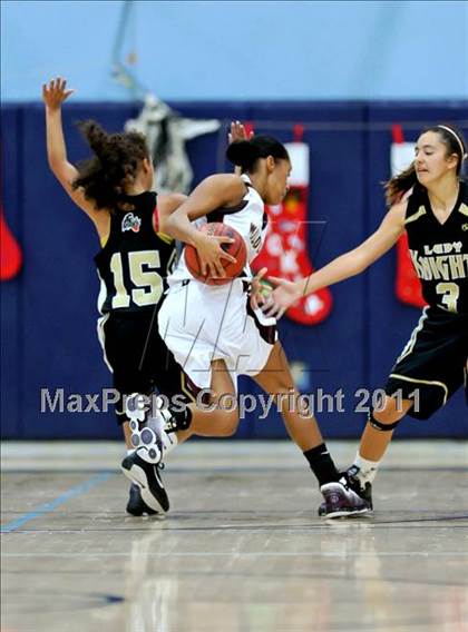 Thumbnail 3 in Whitney vs.Rio Linda photogallery.