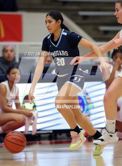 Thumbnail 3 in Pearland vs. Johnson (McDonald's Texas Invitational) photogallery.