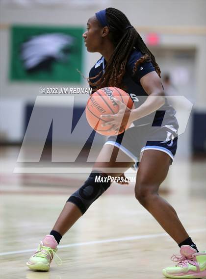 Thumbnail 1 in Pearland vs. Johnson (McDonald's Texas Invitational) photogallery.
