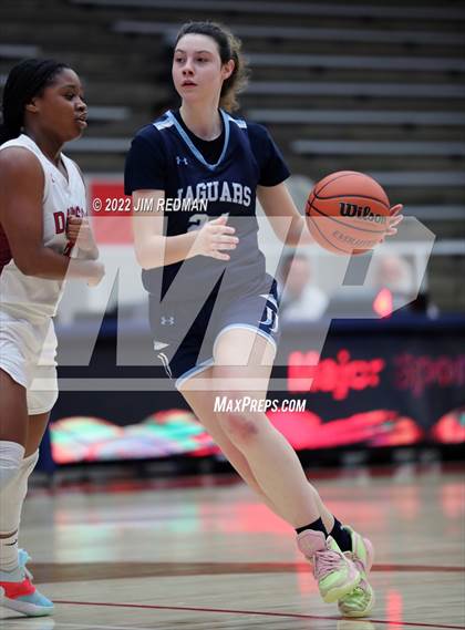 Thumbnail 3 in Pearland vs. Johnson (McDonald's Texas Invitational) photogallery.