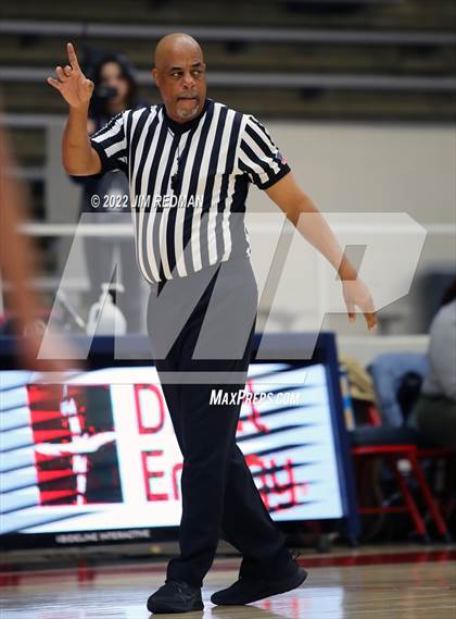 Thumbnail 3 in Pearland vs. Johnson (McDonald's Texas Invitational) photogallery.