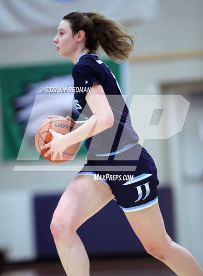 Thumbnail 3 in Pearland vs. Johnson (McDonald's Texas Invitational) photogallery.