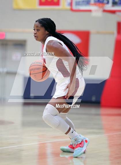 Thumbnail 2 in Pearland vs. Johnson (McDonald's Texas Invitational) photogallery.