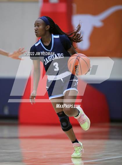 Thumbnail 2 in Pearland vs. Johnson (McDonald's Texas Invitational) photogallery.