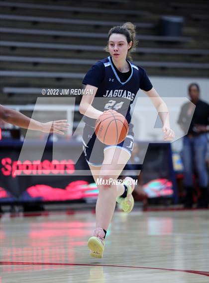 Thumbnail 3 in Pearland vs. Johnson (McDonald's Texas Invitational) photogallery.