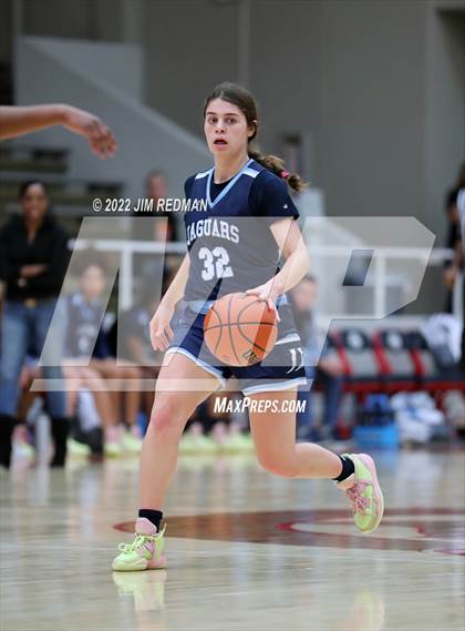 Thumbnail 2 in Pearland vs. Johnson (McDonald's Texas Invitational) photogallery.