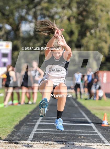 Thumbnail 1 in Hernando Invitational photogallery.