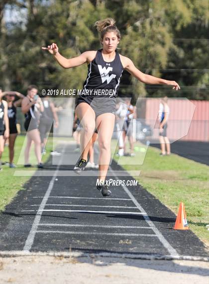 Thumbnail 1 in Hernando Invitational photogallery.
