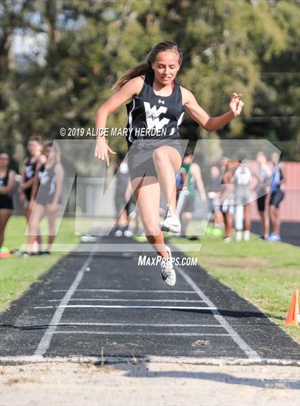 Thumbnail 1 in Hernando Invitational photogallery.