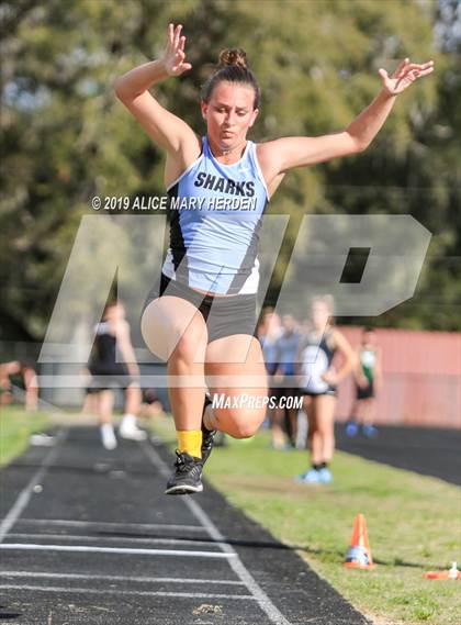 Thumbnail 2 in Hernando Invitational photogallery.