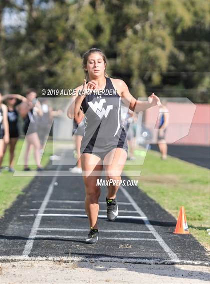 Thumbnail 2 in Hernando Invitational photogallery.