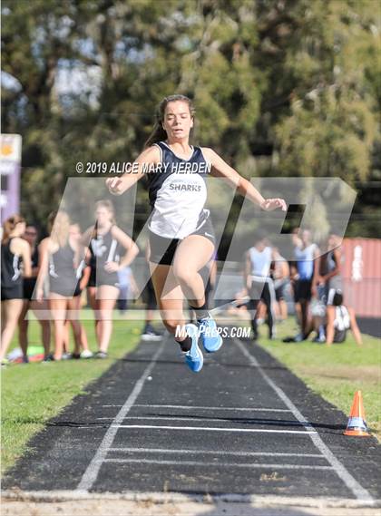 Thumbnail 2 in Hernando Invitational photogallery.