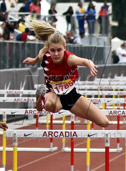 Thumbnail 3 in Arcadia Invitational (100 M Hurdles) photogallery.