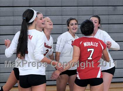Thumbnail 1 in Redondo Union vs. Kamehameha (2010 Durango Fall Classic) photogallery.
