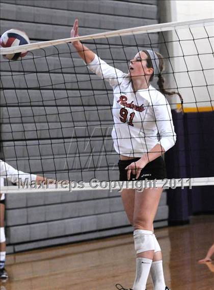 Thumbnail 3 in Redondo Union vs. Kamehameha (2010 Durango Fall Classic) photogallery.