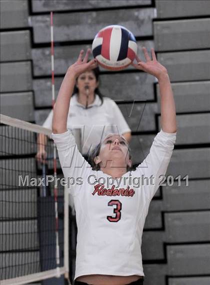 Thumbnail 1 in Redondo Union vs. Kamehameha (2010 Durango Fall Classic) photogallery.
