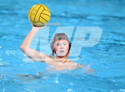Thumbnail 3 in Union Mine vs. Roseville (CIF SJS D3 Playoff Round 1) photogallery.