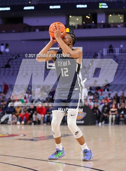 Thumbnail 3 in Sierra Canyon vs. Duncanville (Texas Thanksgiving Hoopfest) photogallery.