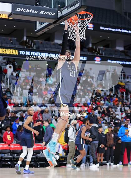 Thumbnail 3 in Sierra Canyon vs. Duncanville (Texas Thanksgiving Hoopfest) photogallery.