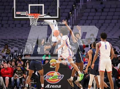 Thumbnail 3 in Sierra Canyon vs. Duncanville (Texas Thanksgiving Hoopfest) photogallery.