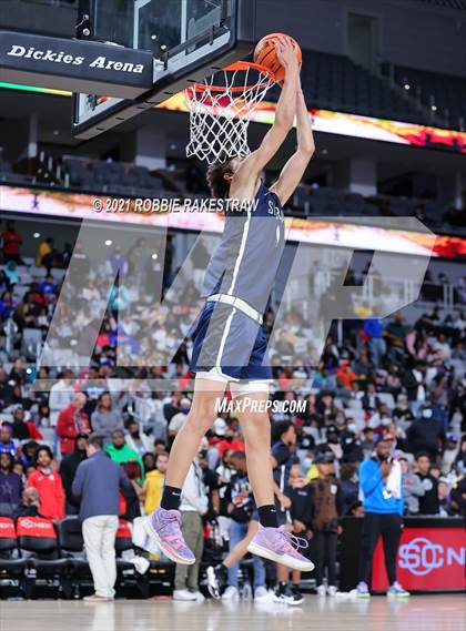 Thumbnail 3 in Sierra Canyon vs. Duncanville (Texas Thanksgiving Hoopfest) photogallery.