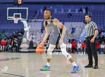 Thumbnail 2 in Sierra Canyon vs. Duncanville (Texas Thanksgiving Hoopfest) photogallery.