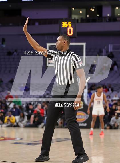 Thumbnail 2 in Sierra Canyon vs. Duncanville (Texas Thanksgiving Hoopfest) photogallery.