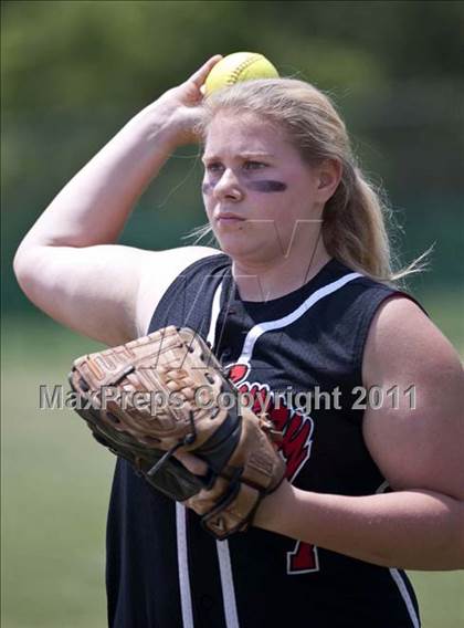 Thumbnail 1 in Pamlico County vs. East Surry (NCHSAA 1A Semifinal) photogallery.