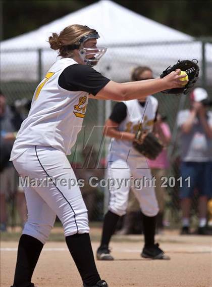 Thumbnail 3 in Pamlico County vs. East Surry (NCHSAA 1A Semifinal) photogallery.
