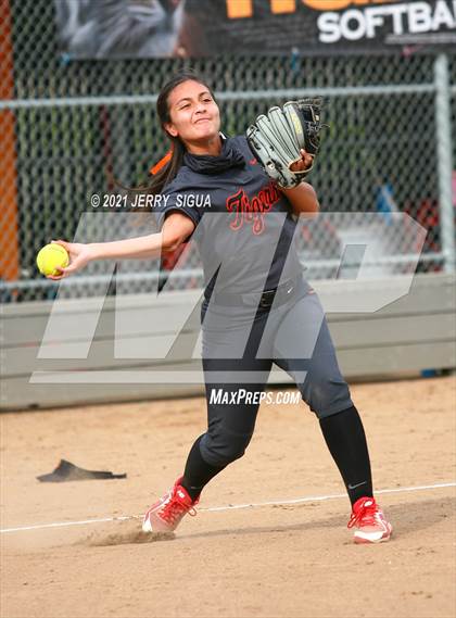 Thumbnail 3 in Lincoln @ Roseville photogallery.