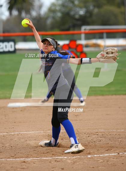 Thumbnail 3 in Lincoln @ Roseville photogallery.