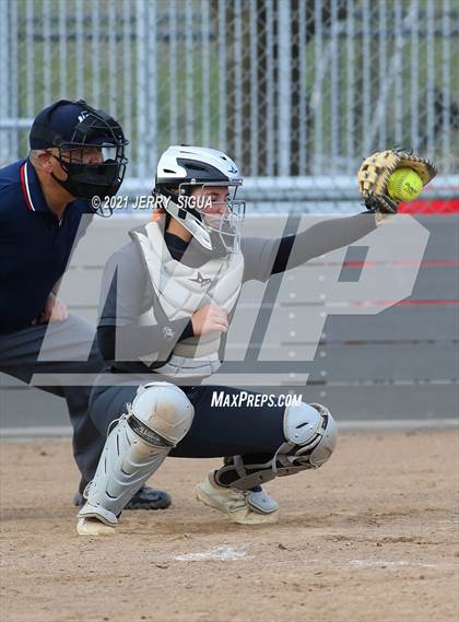 Thumbnail 3 in Lincoln @ Roseville photogallery.