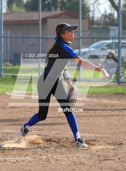Thumbnail 2 in Lincoln @ Roseville photogallery.