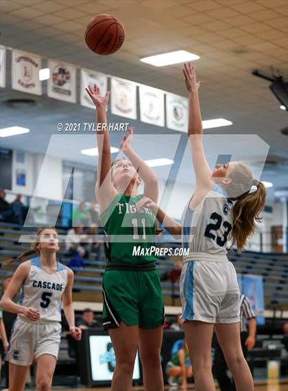 Thumbnail 1 in Triton Central @ Cascade photogallery.