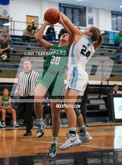 Thumbnail 3 in Triton Central @ Cascade photogallery.