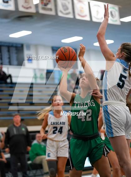 Thumbnail 3 in Triton Central @ Cascade photogallery.