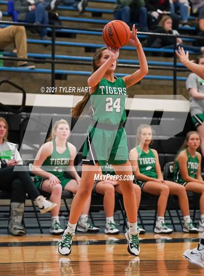 Thumbnail 3 in Triton Central @ Cascade photogallery.