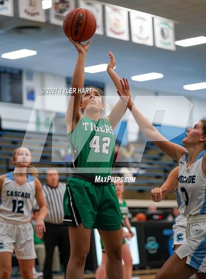 Thumbnail 1 in Triton Central @ Cascade photogallery.