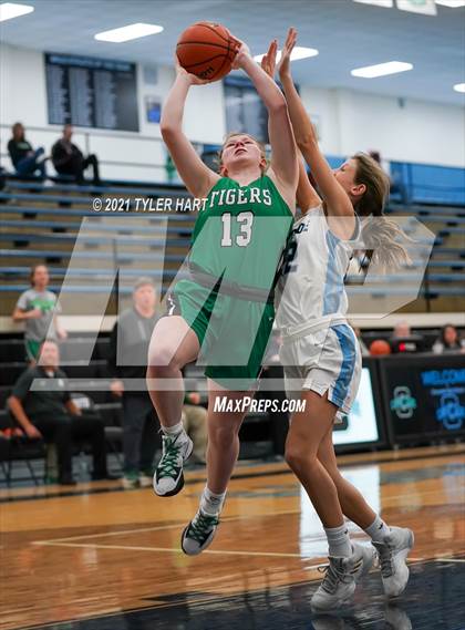 Thumbnail 1 in Triton Central @ Cascade photogallery.