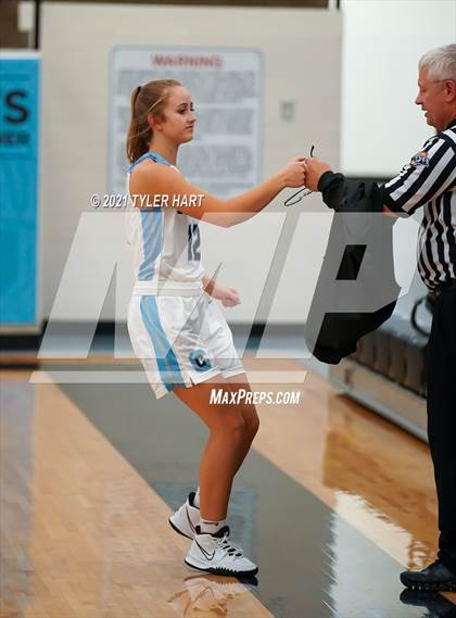 Thumbnail 2 in Triton Central @ Cascade photogallery.