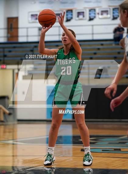 Thumbnail 2 in Triton Central @ Cascade photogallery.