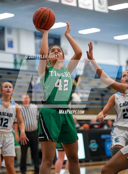 Thumbnail 3 in Triton Central @ Cascade photogallery.