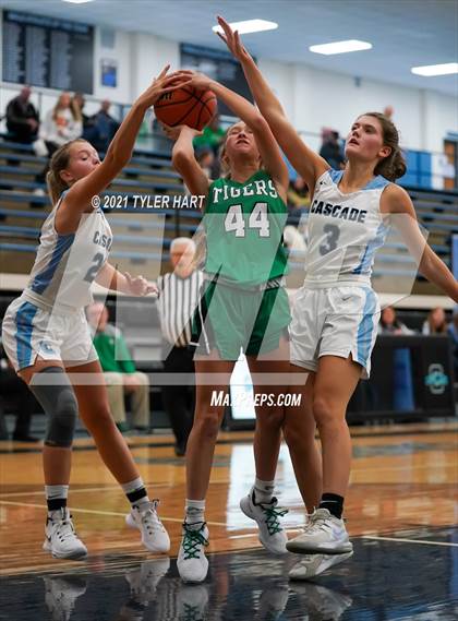 Thumbnail 2 in Triton Central @ Cascade photogallery.
