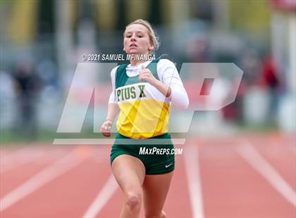 Thumbnail 1 in Harold Scott Invitational (200 Meter) photogallery.