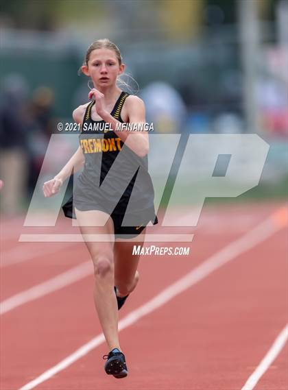 Thumbnail 1 in Harold Scott Invitational (200 Meter) photogallery.