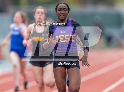 Thumbnail 1 in Harold Scott Invitational (200 Meter) photogallery.