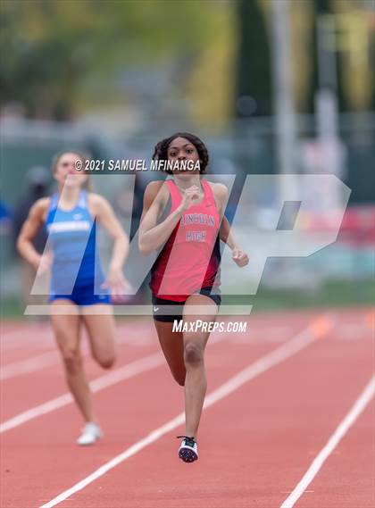 Thumbnail 3 in Harold Scott Invitational (200 Meter) photogallery.
